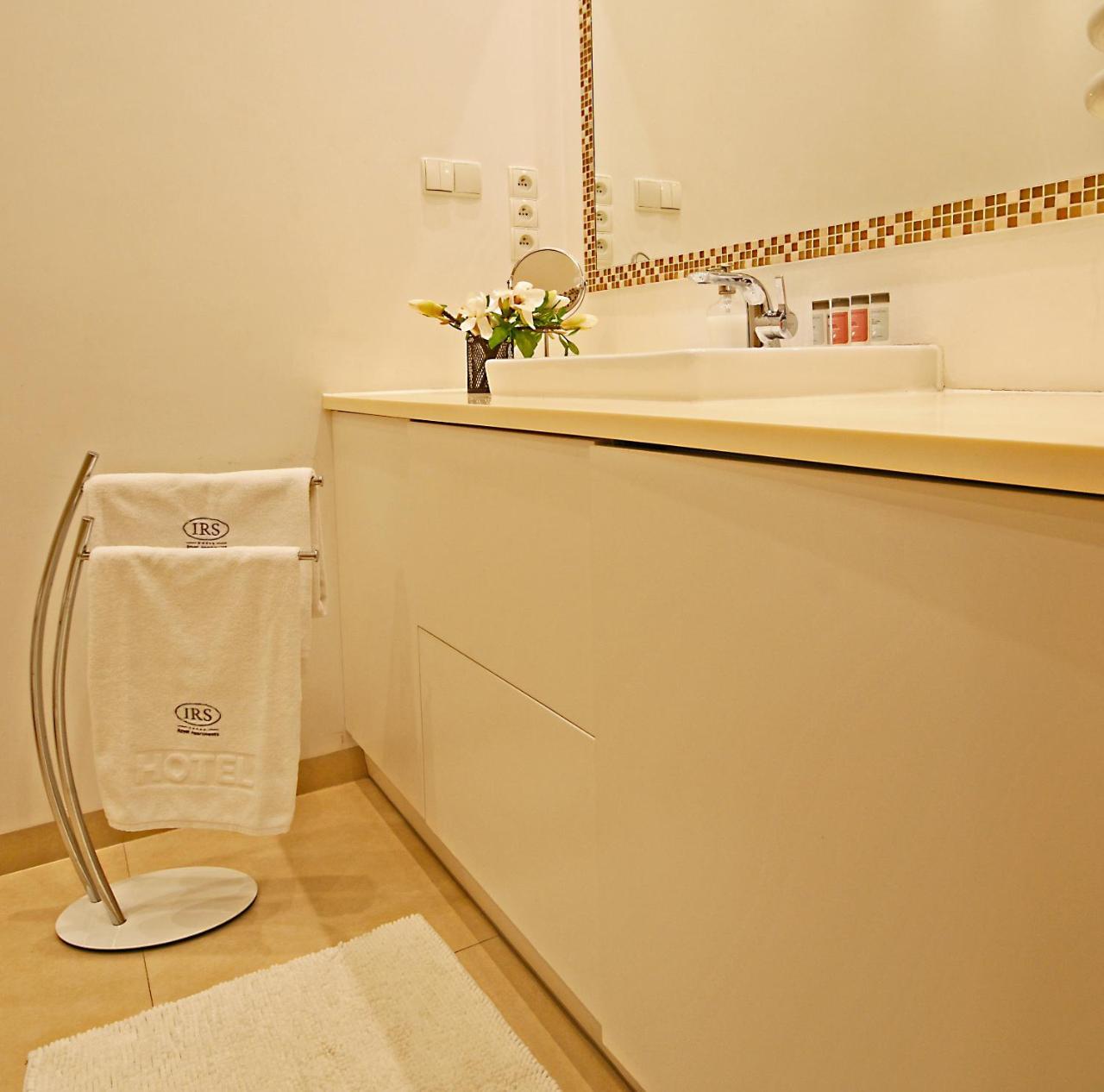 Irs Royal Apartments Apartamenty Irs Kwartal Kamienic グダニスク エクステリア 写真